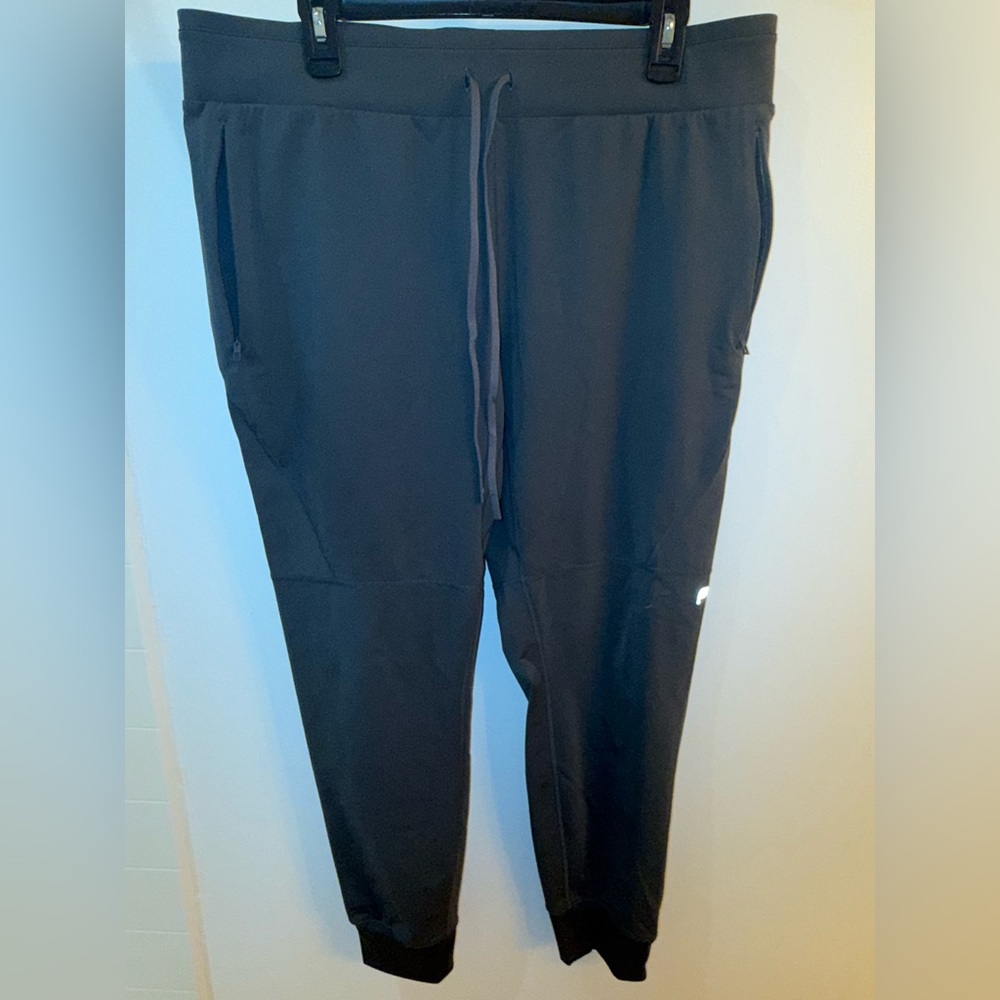 Fabletics The Altitude Jogger Onyx Size XL Regular